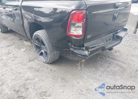 2022 Ram 1500 Big Horn 4X4 5'7 Box из США, поврежденный, VIN 1C6RRFFG0NN341632